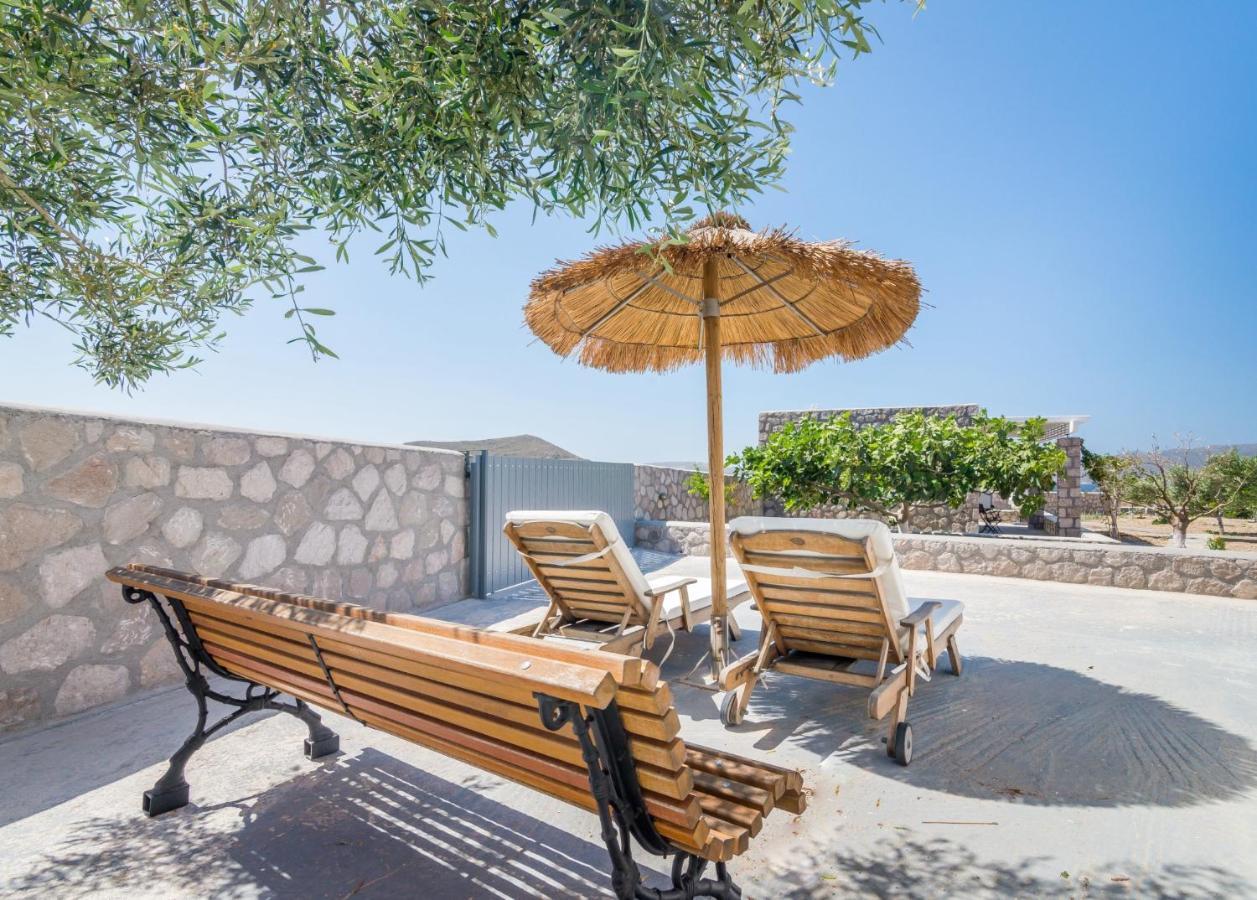 אדאמאס Kristen'S Studio & Apartments מראה חיצוני תמונה
