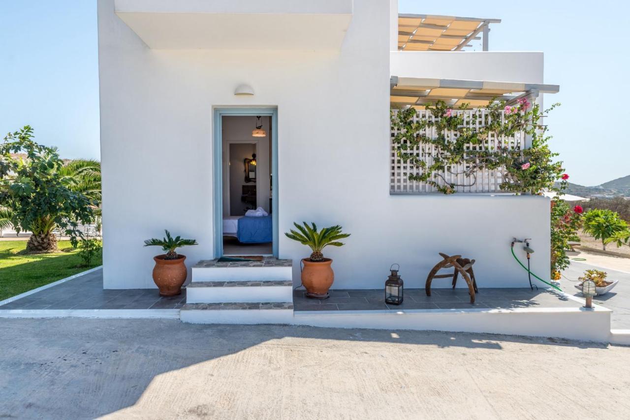 אדאמאס Kristen'S Studio & Apartments מראה חיצוני תמונה