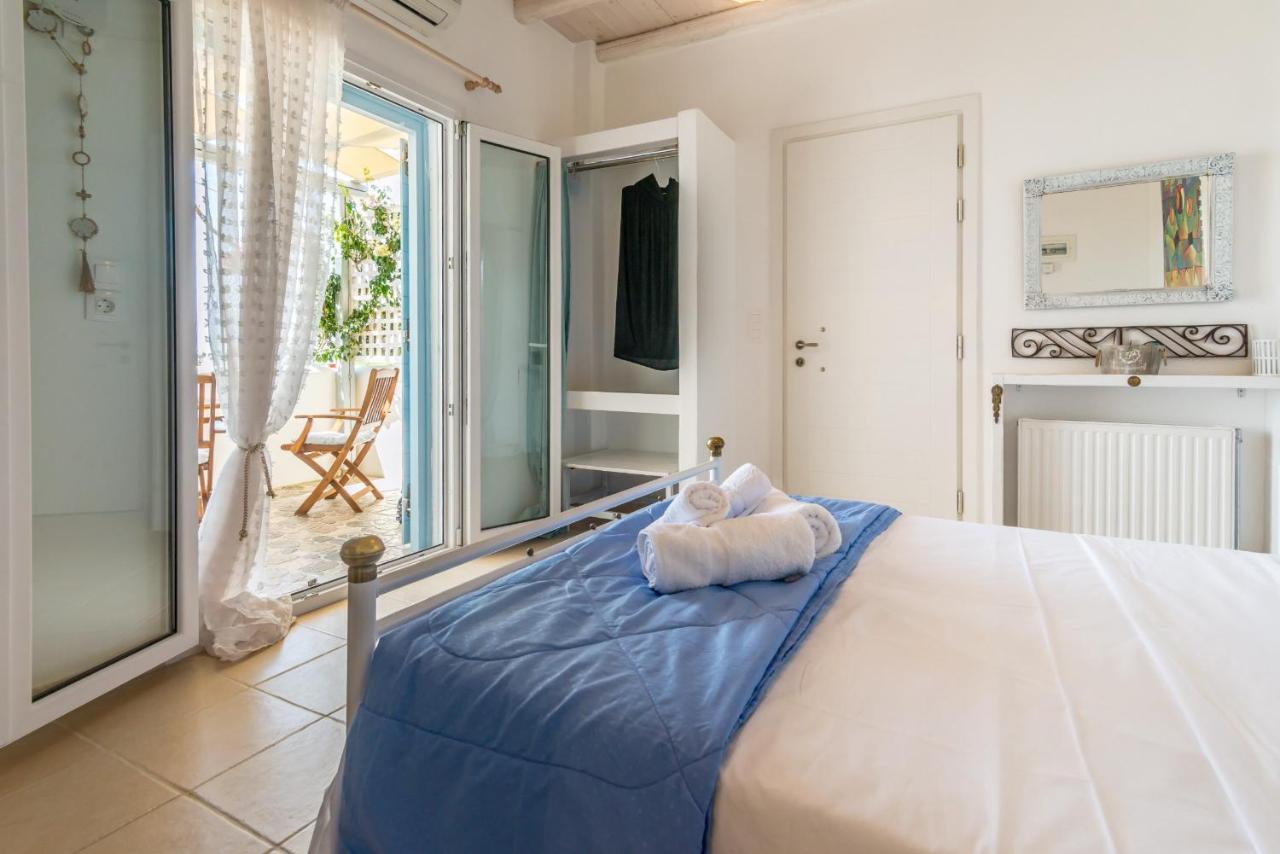 אדאמאס Kristen'S Studio & Apartments מראה חיצוני תמונה